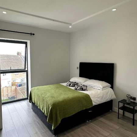 Stratford Apartment With Balcony Londres Exterior foto
