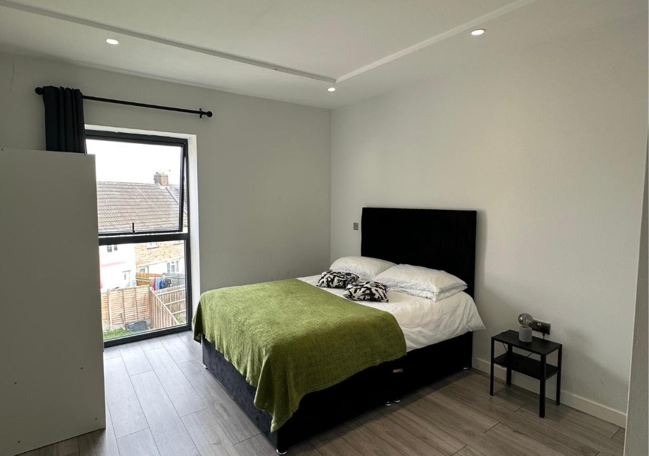 Stratford Apartment With Balcony Londres Exterior foto